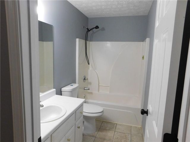 2614 Carolina Court, Bethlehem, GA 30620