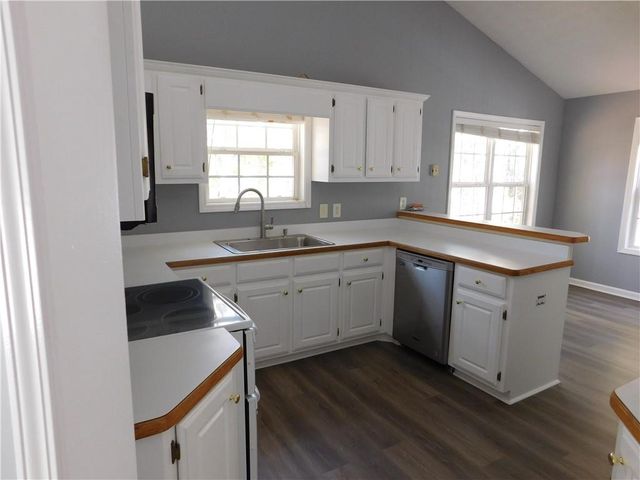 2614 Carolina Court, Bethlehem, GA 30620