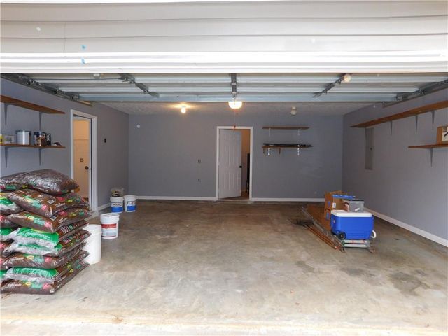 2614 Carolina Court, Bethlehem, GA 30620