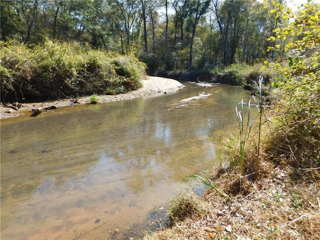 2614 Carolina Court, Bethlehem, GA 30620