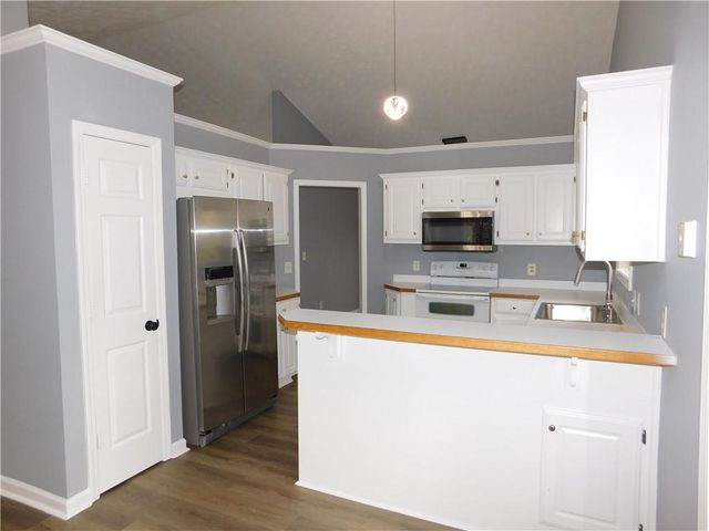 2614 Carolina Court, Bethlehem, GA 30620