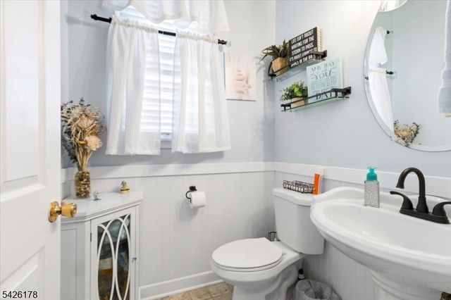 1 Tanager Dr, Raritan Twp., NJ 08551