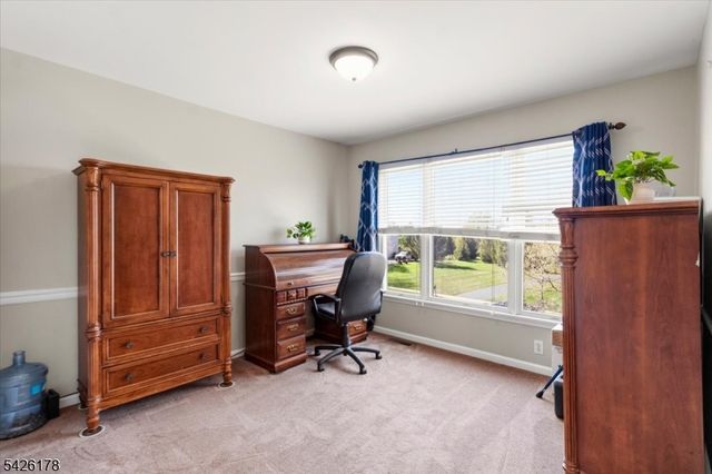 1 Tanager Dr, Raritan Twp., NJ 08551
