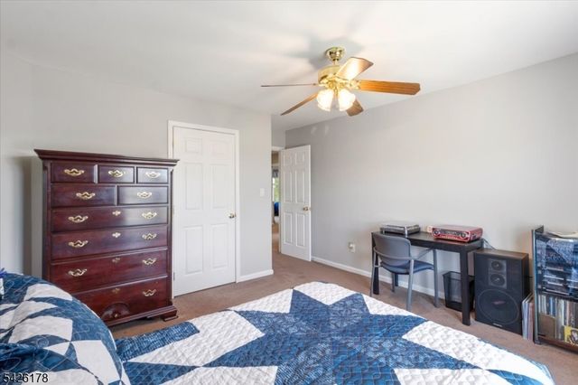 1 Tanager Dr, Raritan Twp., NJ 08551