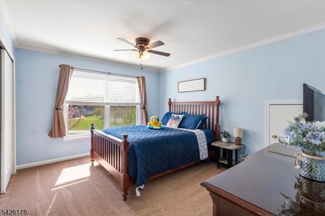 1 Tanager Dr, Raritan Twp., NJ 08551