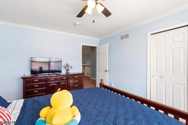 1 Tanager Dr, Raritan Twp., NJ 08551