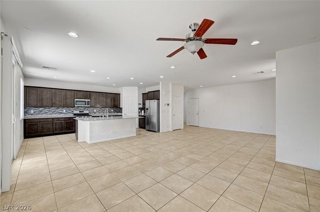 4620 High Anchor Street, Las Vegas, NV 89121