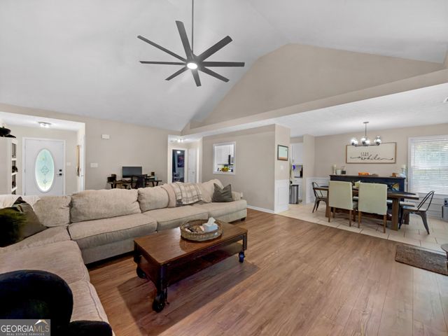 325 Wild Turkey Lane, Locust Grove, GA 30248