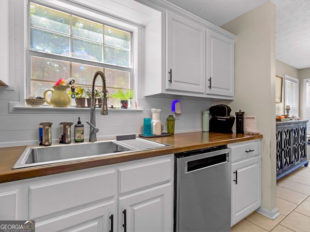 325 Wild Turkey Lane, Locust Grove, GA 30248
