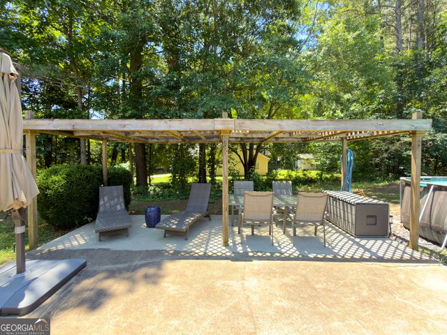 325 Wild Turkey Lane, Locust Grove, GA 30248