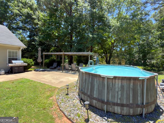 325 Wild Turkey Lane, Locust Grove, GA 30248