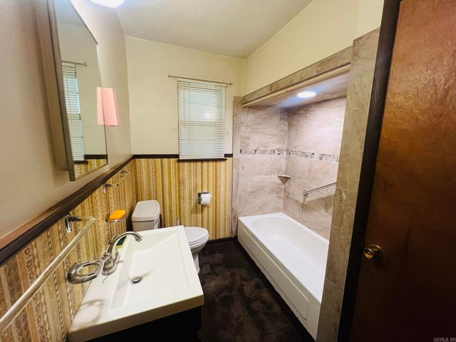 916 Southeastern Avenue, Jacksonville, AR 72076