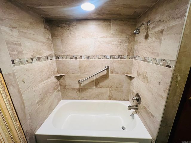 916 Southeastern Avenue, Jacksonville, AR 72076