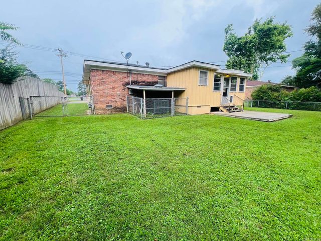 916 Southeastern Avenue, Jacksonville, AR 72076