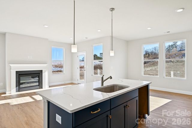 605 Banter Lane 37, Cramerton, NC 28032