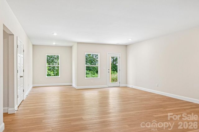 605 Banter Lane 37, Gastonia, NC 28056