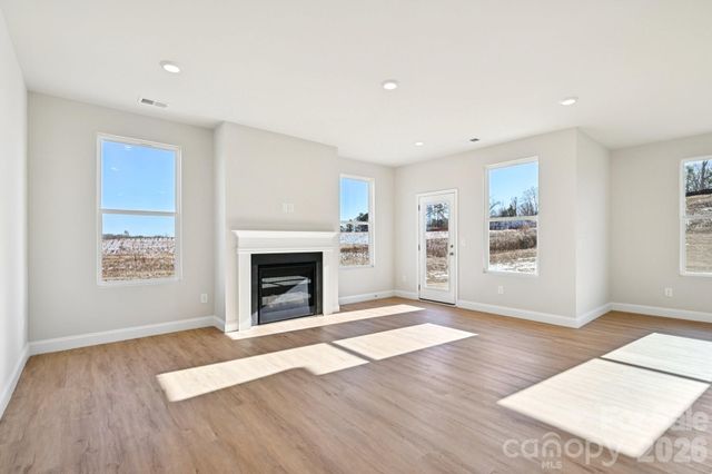 605 Banter Lane 37, Cramerton, NC 28032