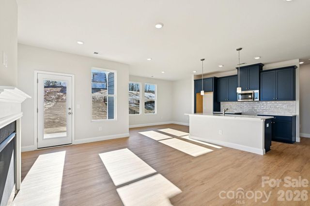 605 Banter Lane 37, Cramerton, NC 28032