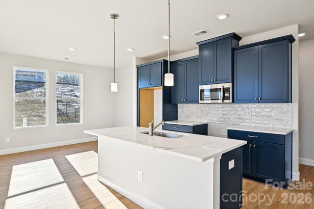 605 Banter Lane 37, Cramerton, NC 28032