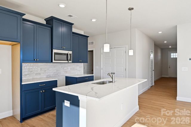 605 Banter Lane 37, Cramerton, NC 28032