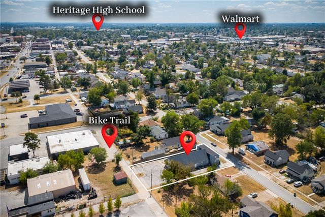 715 N 3rd Street, Rogers, AR 72756