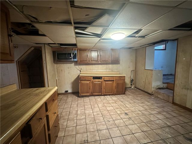 613 Duquesne Ave, Canonsburg, PA 15317