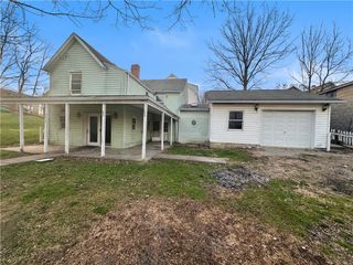 613 Duquesne Ave, Canonsburg, PA 15317