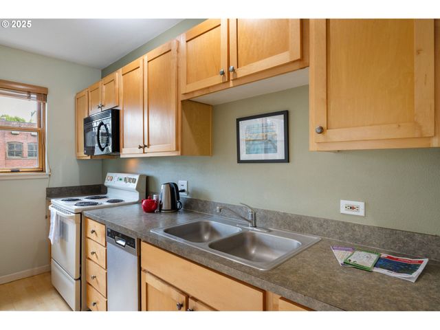 1134 Sw JEFFERSON St 506, Portland, OR 97201
