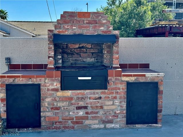 1133 Darmak Drive, Las Vegas, NV 89102