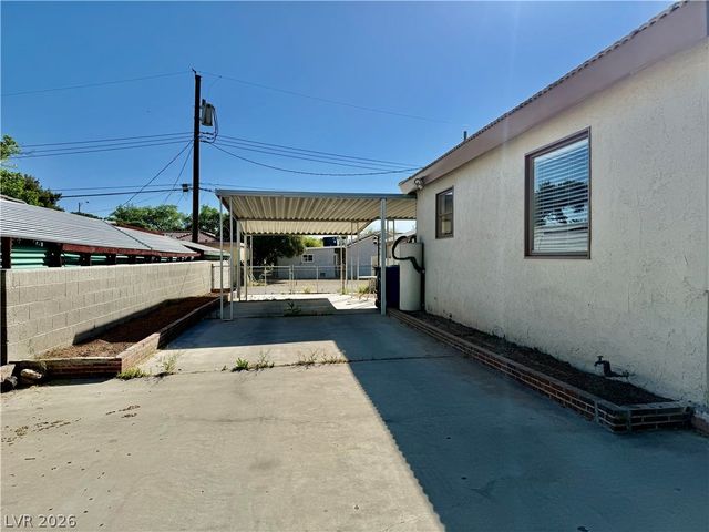 1133 Darmak Drive, Las Vegas, NV 89102