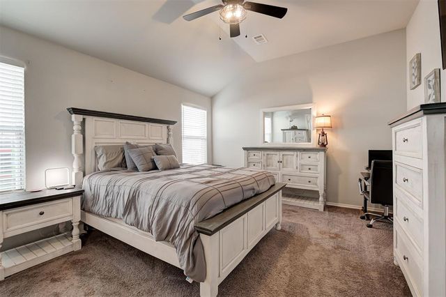 465 Compass Drive, Yukon, OK 73099