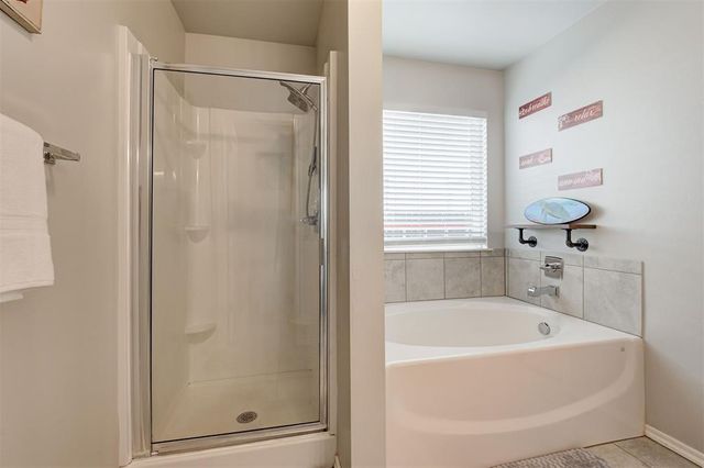 465 Compass Drive, Yukon, OK 73099