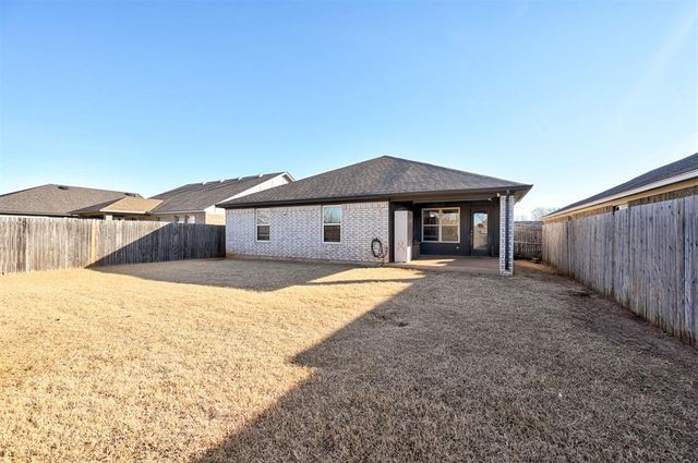 465 Compass Drive, Yukon, OK 73099
