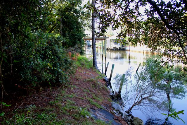 1621 Mauna Kea Court, Gulf Breeze, FL 32563