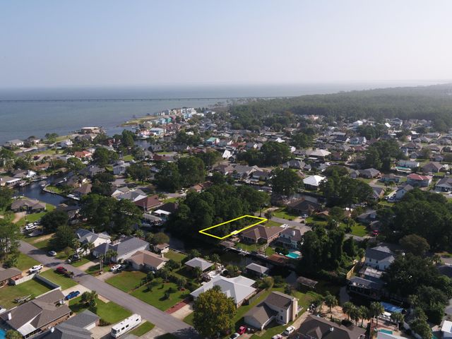 1621 Mauna Kea Court, Gulf Breeze, FL 32563