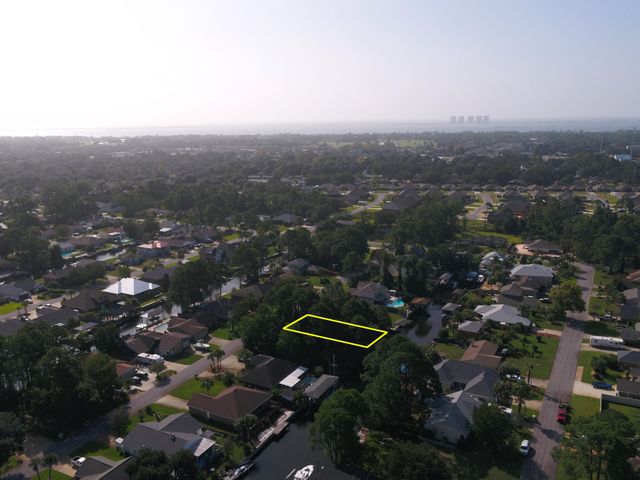 1621 Mauna Kea Court, Gulf Breeze, FL 32563