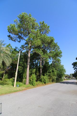 1621 Mauna Kea Court, Gulf Breeze, FL 32563