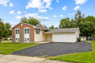 1381 Volkamer Trail, Elk Grove Village, IL 60007