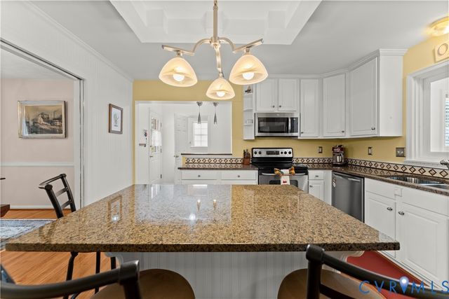 109 N Macon Ter, Ashland, VA 23005