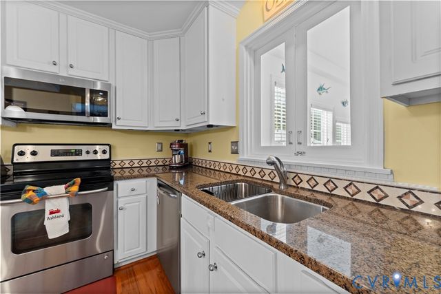109 N Macon Ter, Ashland, VA 23005