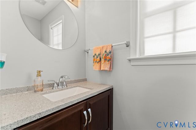 109 N Macon Ter, Ashland, VA 23005