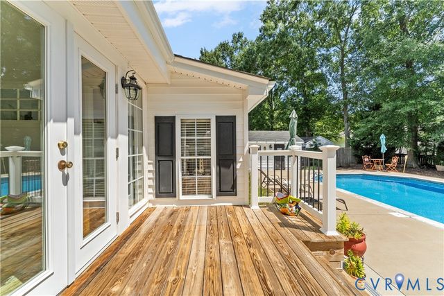109 N Macon Ter, Ashland, VA 23005