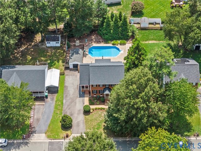 109 N Macon Ter, Ashland, VA 23005