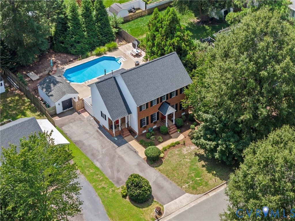 109 N Macon Ter, Ashland, VA 23005
