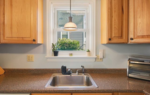 12 Brightside St, Millbury, MA 01527