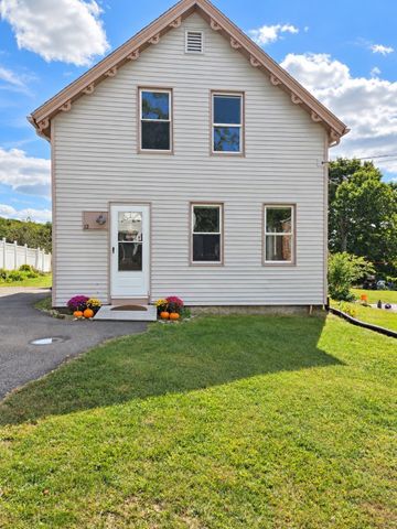 12 Brightside St, Millbury, MA 01527