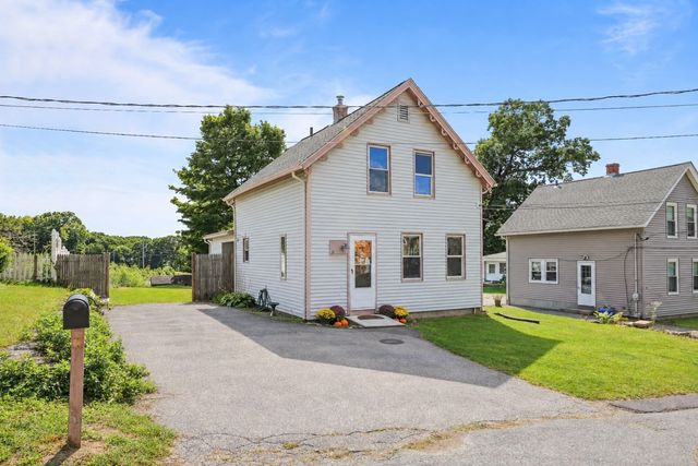 12 Brightside St, Millbury, MA 01527