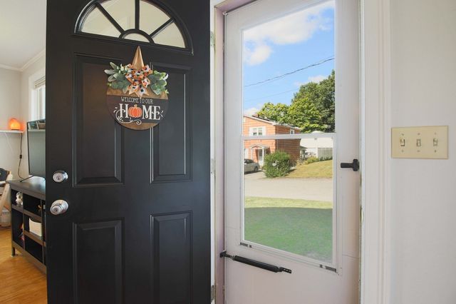 12 Brightside St, Millbury, MA 01527