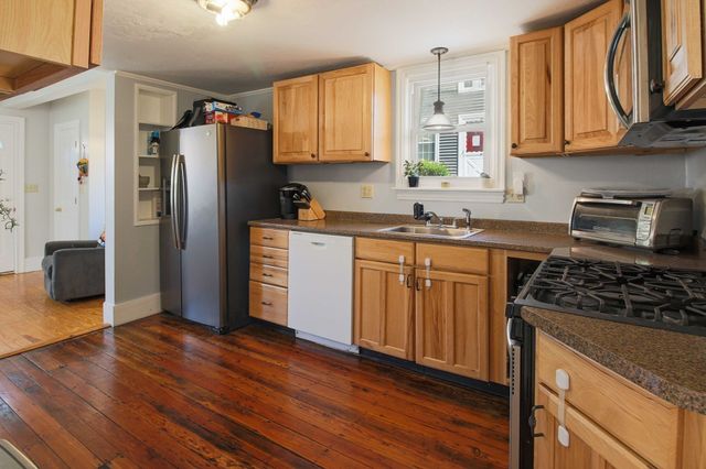 12 Brightside St, Millbury, MA 01527