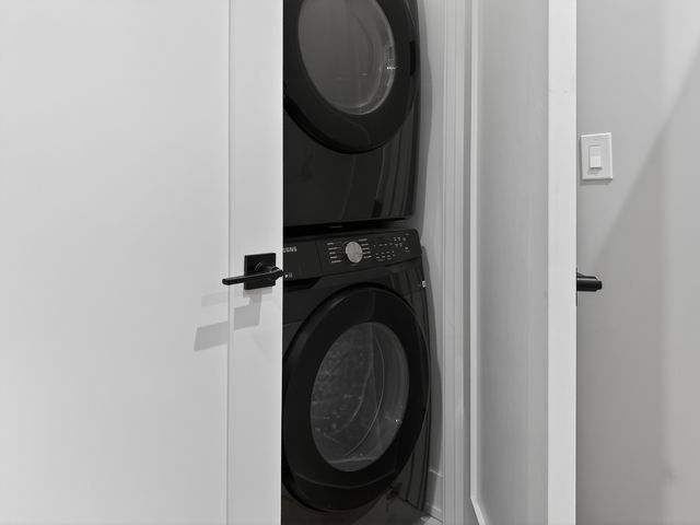 2451 N Albany Avenue 2, Chicago, IL 60647